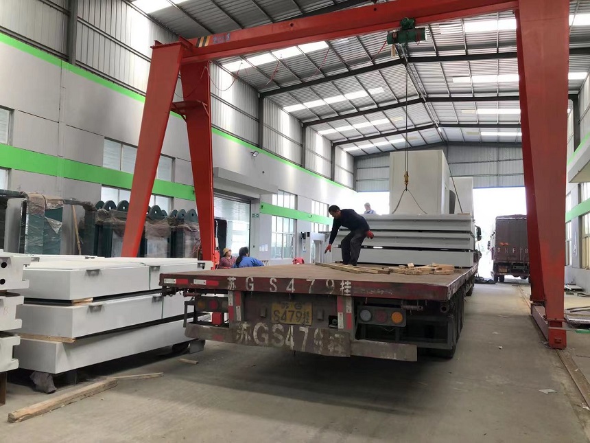 候車(chē)亭發(fā)貨圖 候車(chē)亭發(fā)貨圖