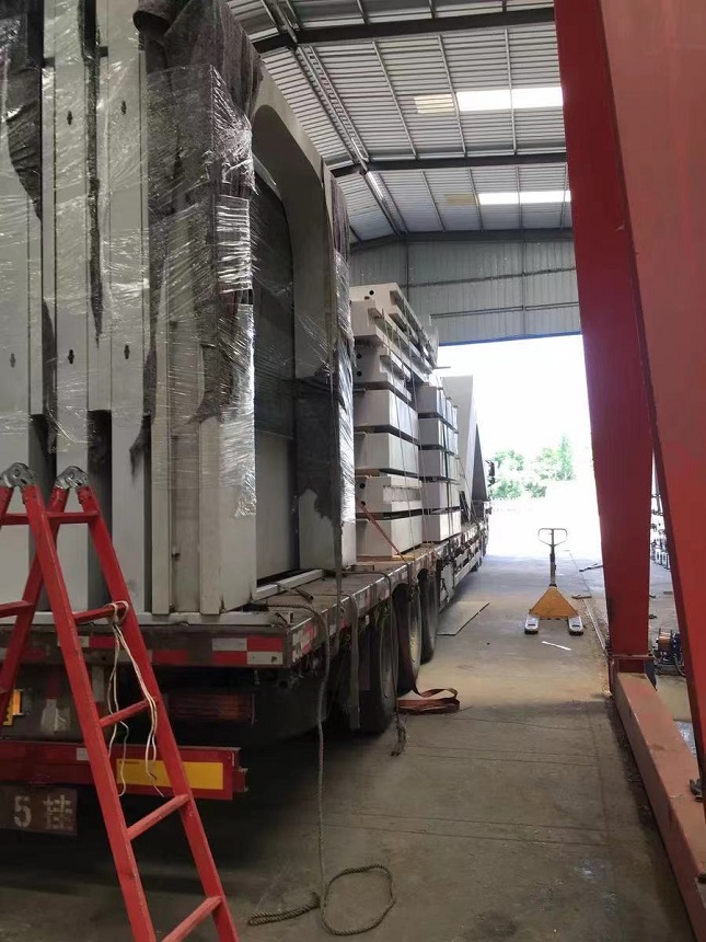 候車(chē)亭發(fā)貨圖 候車(chē)亭發(fā)貨圖