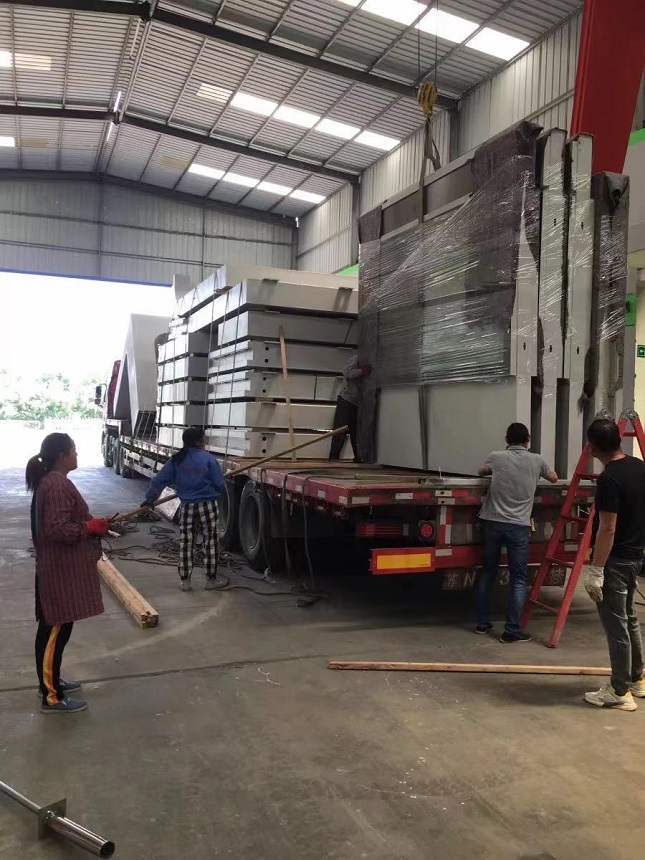 候車(chē)亭發(fā)貨圖 候車(chē)亭發(fā)貨圖